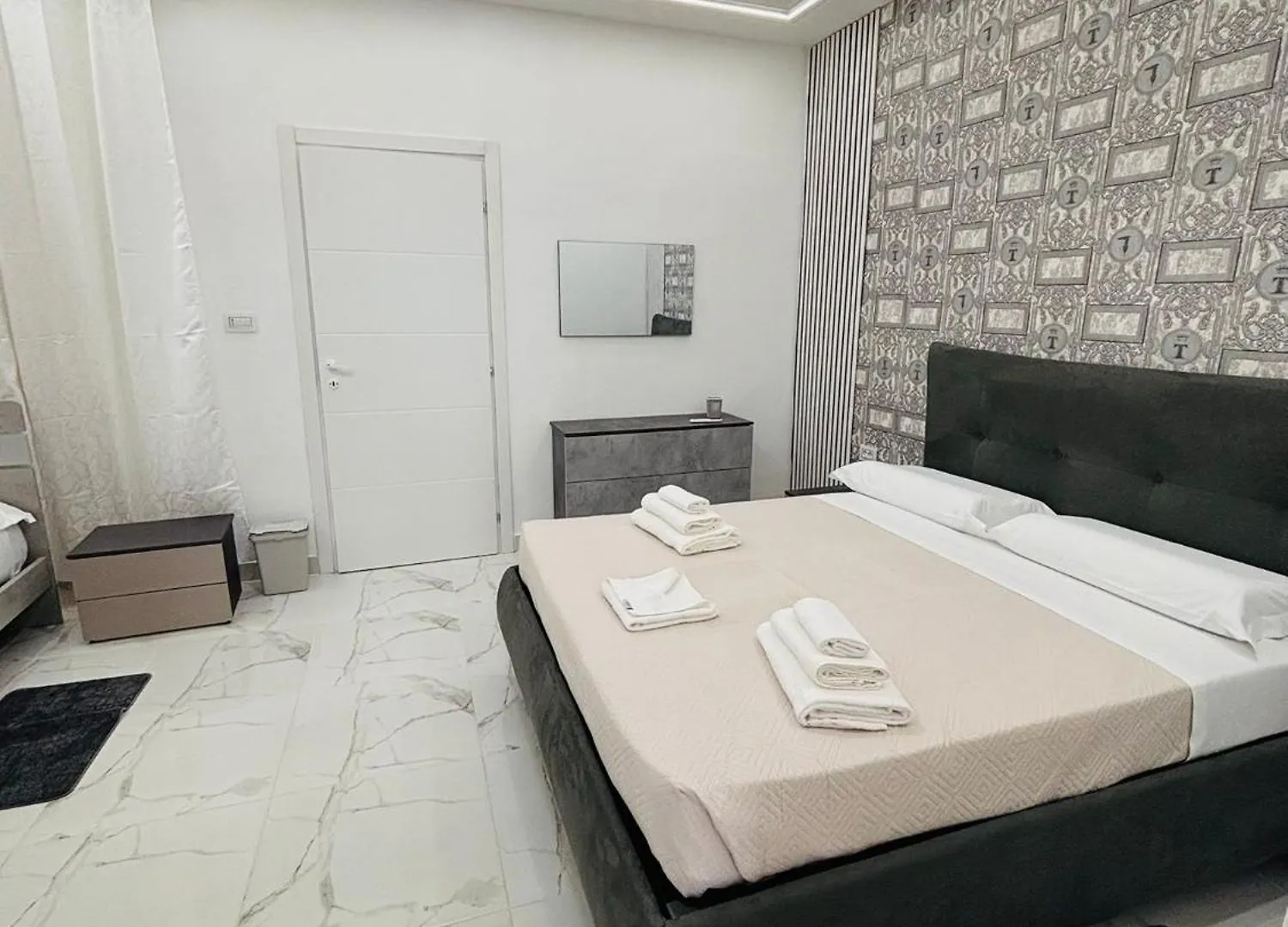 Apartament Dante Suite Bari