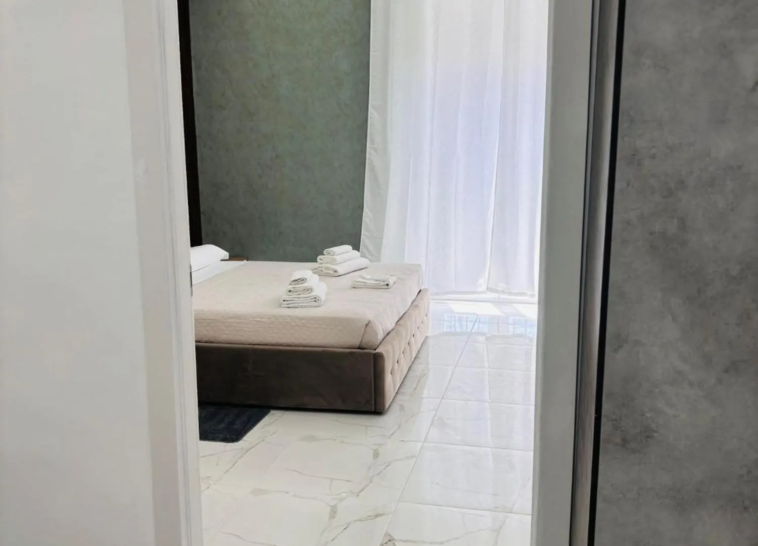Dante Suite Bari Italia