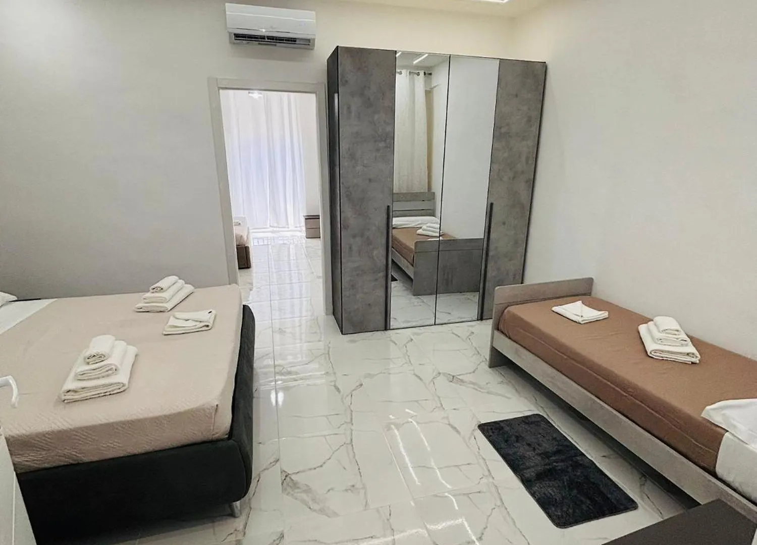 Apartament Dante Suite Bari