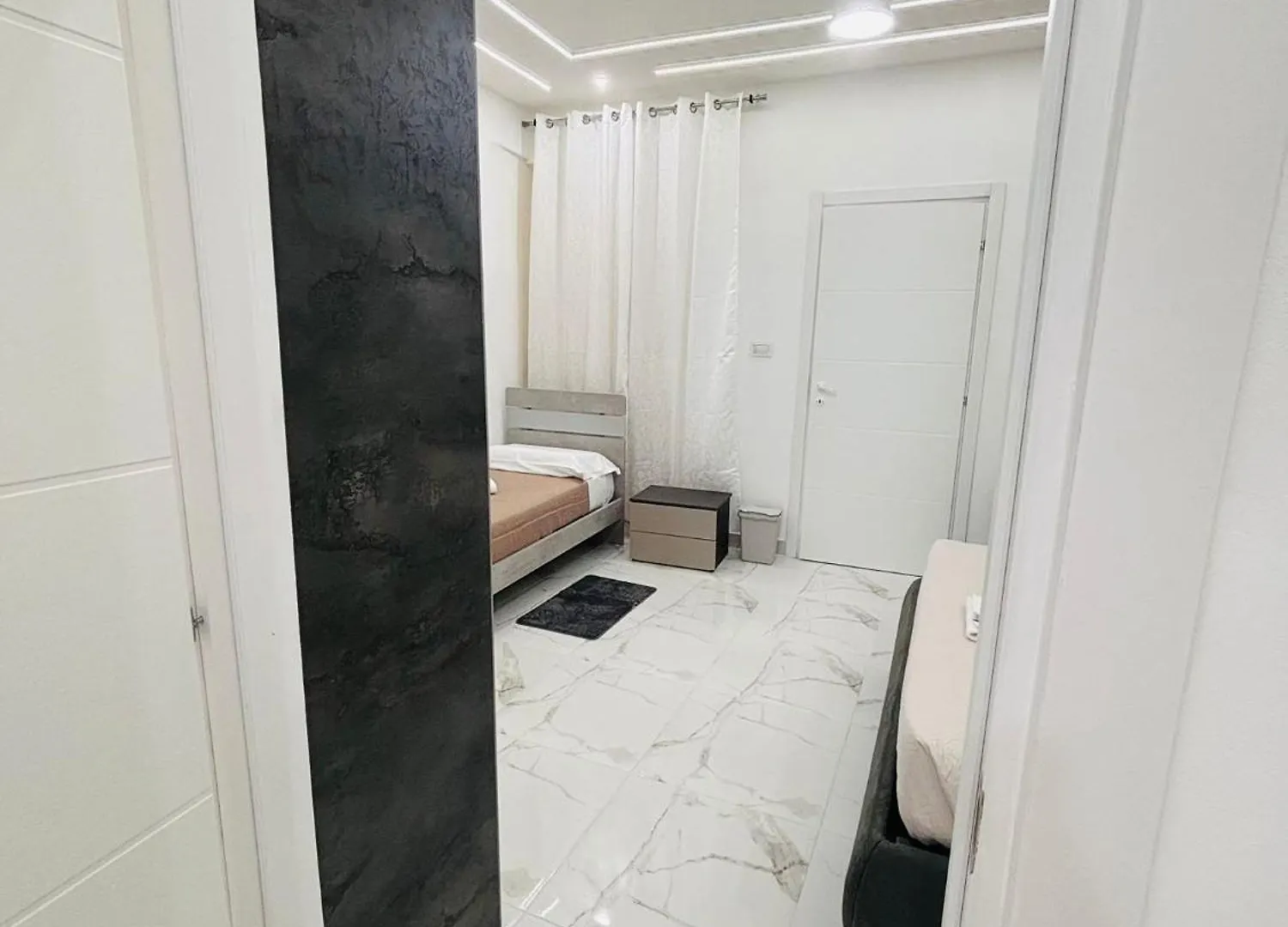 Apartament Dante Suite Bari Italia